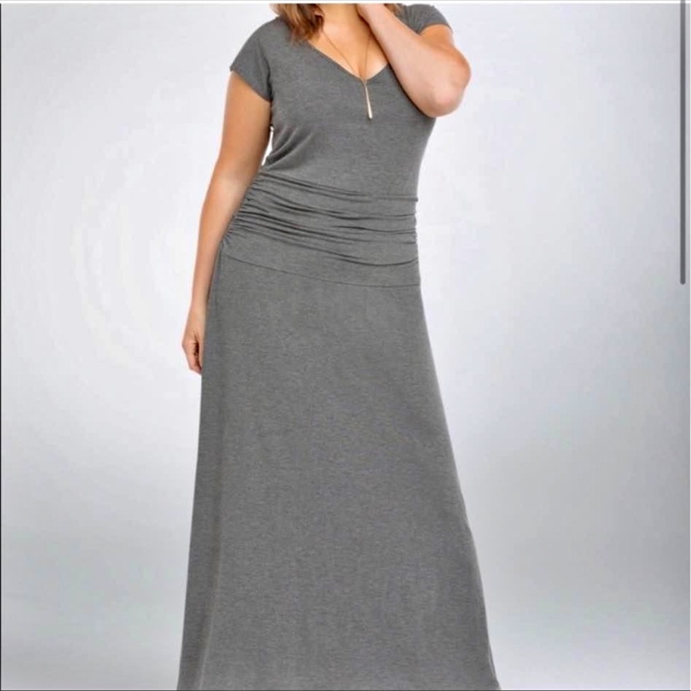 Torrid size 4 womens Maxi dress grey knit